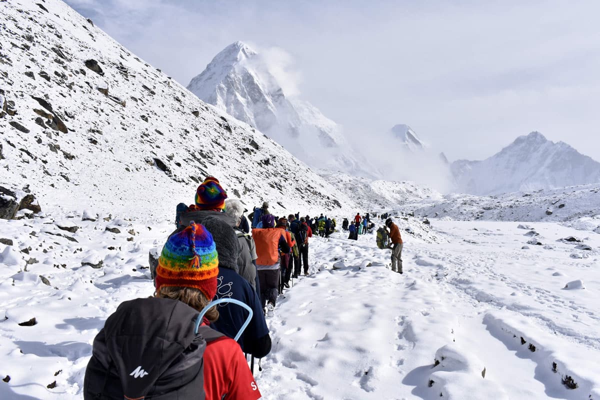 �inliler Everest Da��'n�n y�ksekli�ini yeniden �l�ecek
