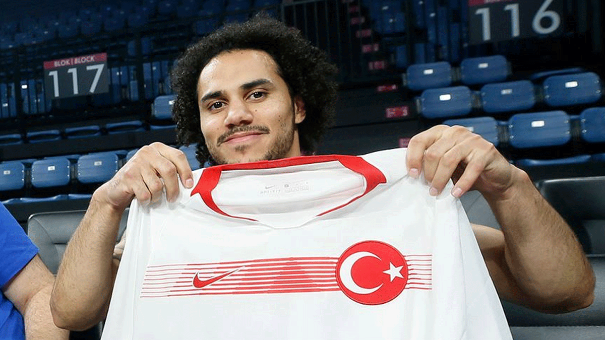 Shane Larkin T�rk vatanda�l���na ge�i� s�recini anlatt�