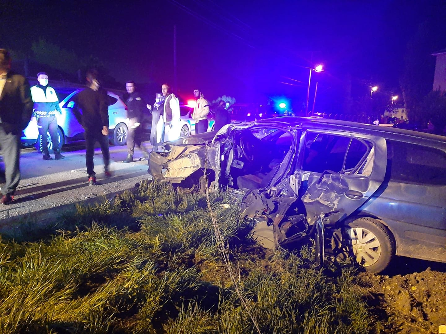Ankara'da feci kaza: 2 ki�i hayat�n� kaybetti
