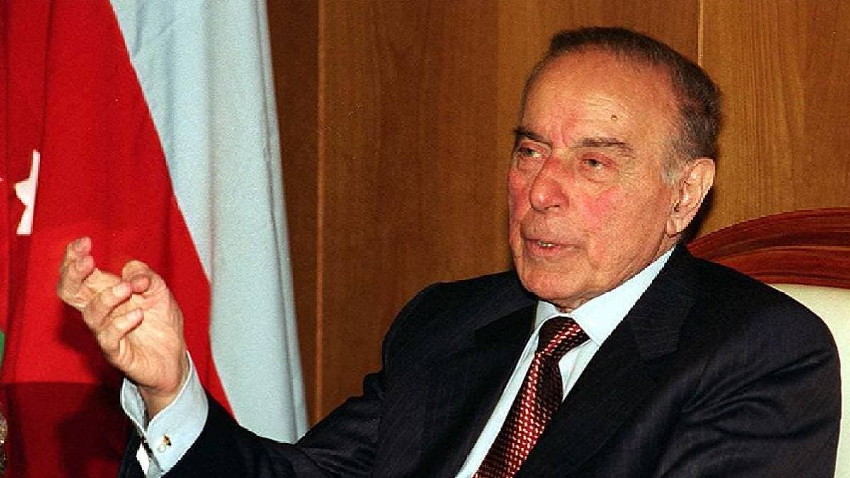Azerbaycan'�n mimar�: Unutulmaz lider Haydar Aliyev