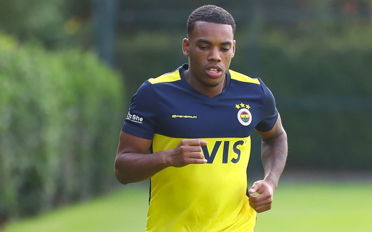 Rodrigues ayr�l�yor mu?