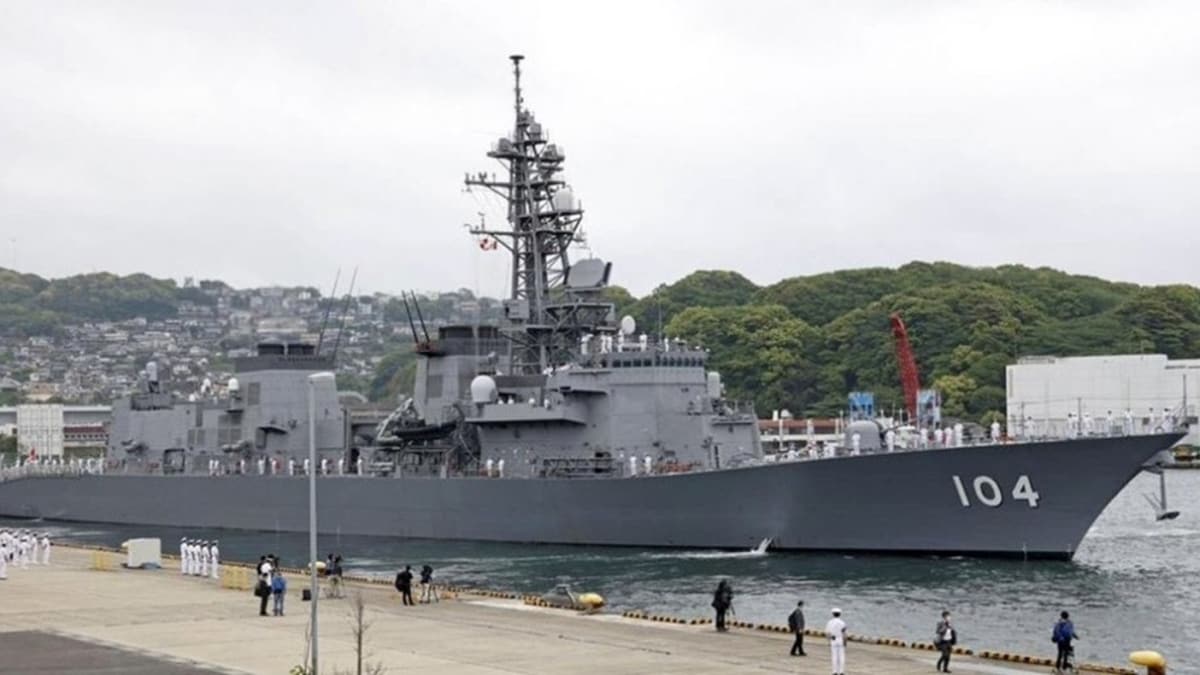 Japon sava gemisi Orta Dou'ya gidiyor
