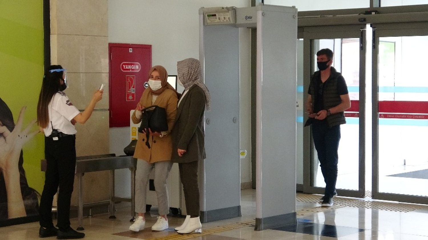 AVM'ler a��ld� bahaneler �a��rtt�