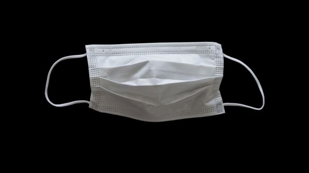 �ekmek�y'de ka�ak maske operasyonu