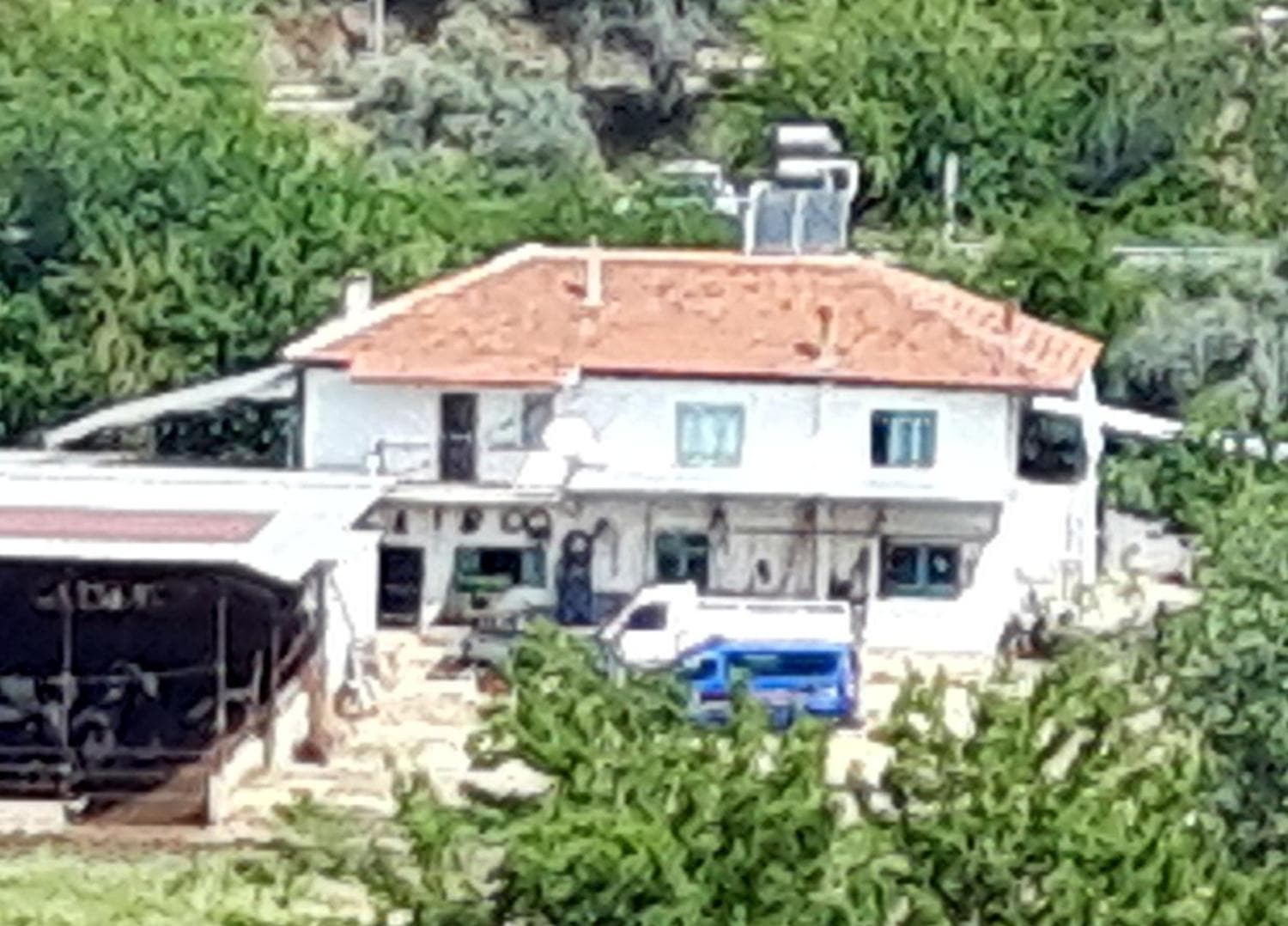 Korkun�! 12 ya��ndaki �ocuk pompal� t�fekle oynarken ablas�n� vurdu