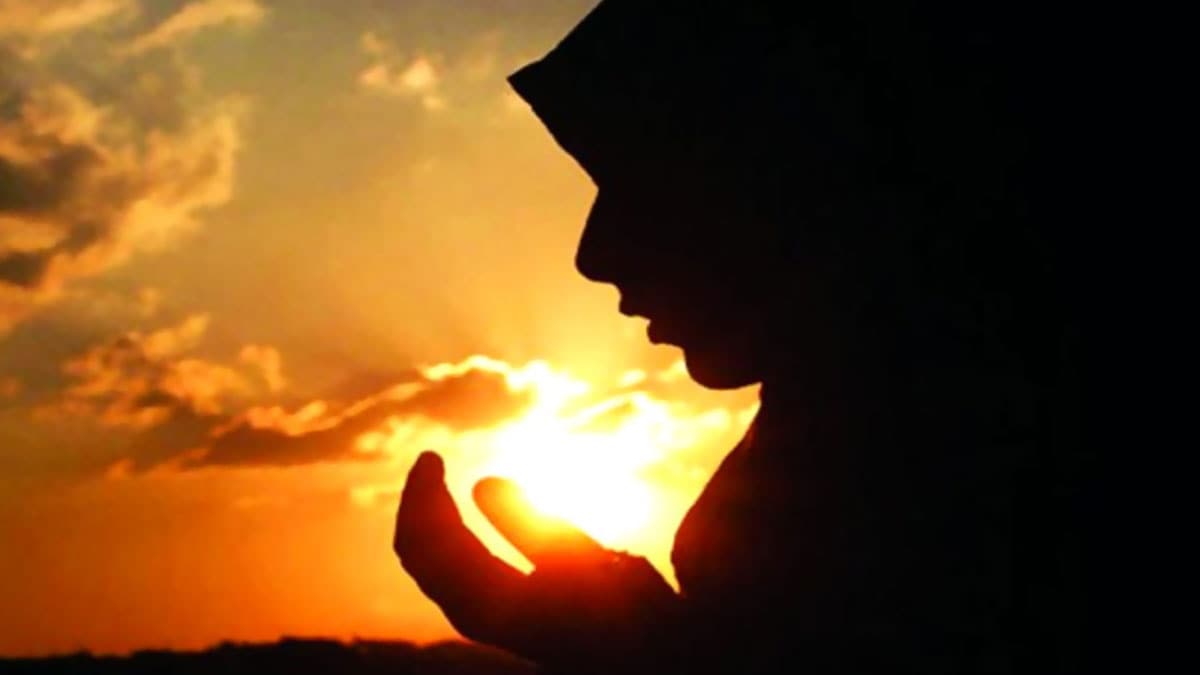 Oru� a�arken iftarda hangi dualar okunur? Oru� a�arken okunacak iftar dualar�