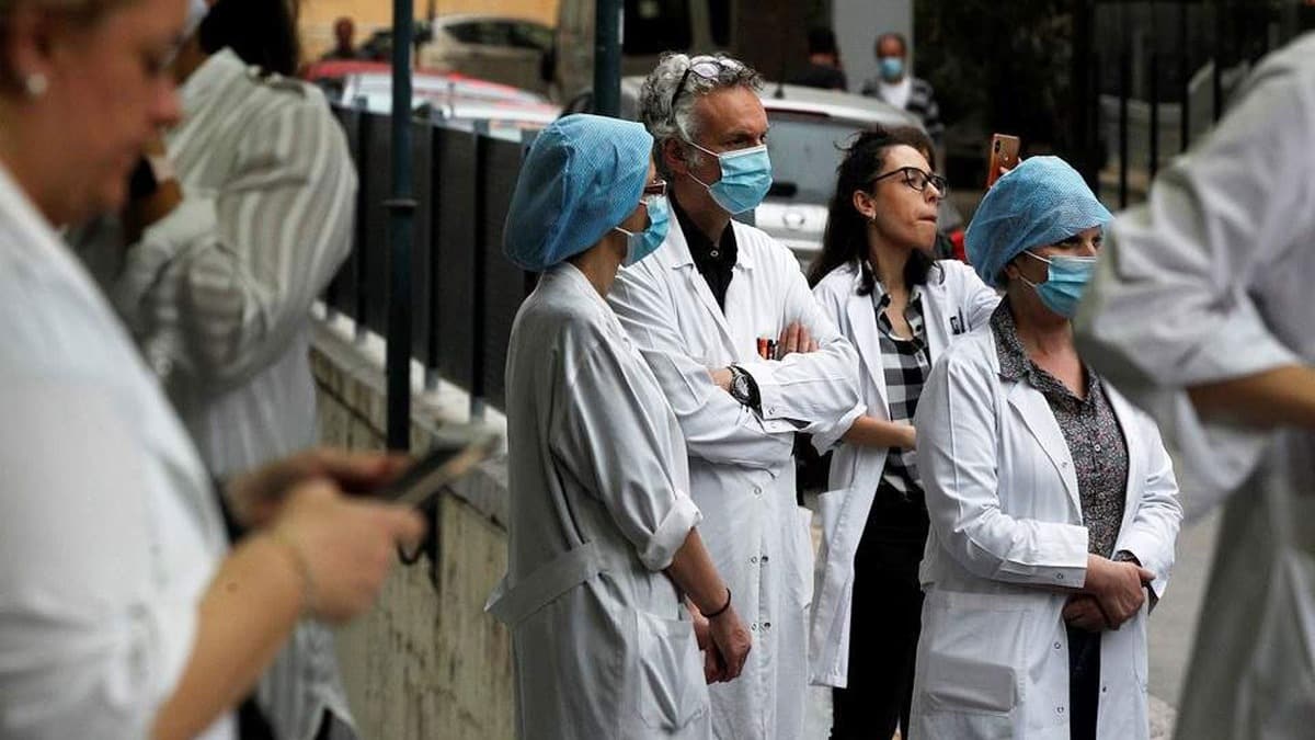 Yunanistan'daki salk alanlar salk sistemini protesto ediyor