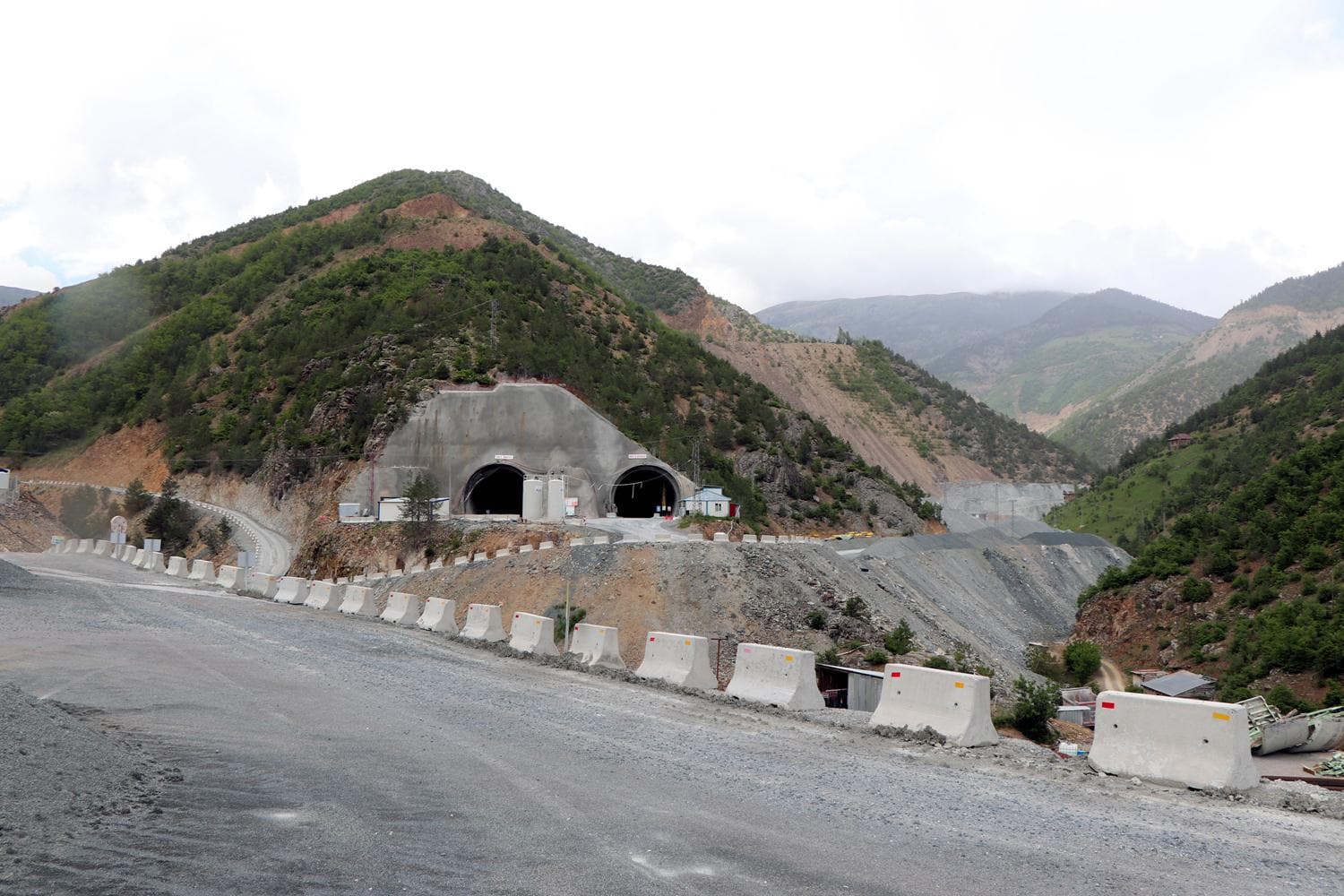 D�nyada ikinci, Avrupa'da birinci olacak: Y�zde 68'i tamamland�