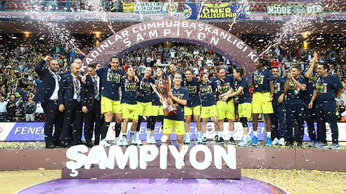Fenerbahe'den taraftara mesaj