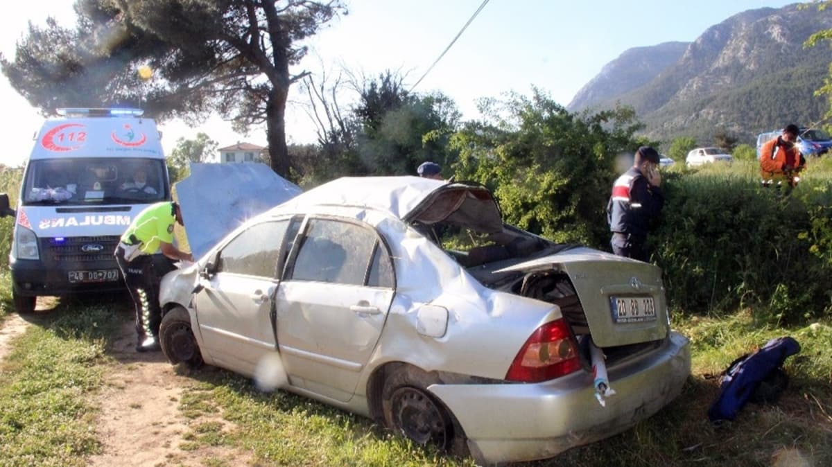 Mula'da trafik kazas: 3 yaral 