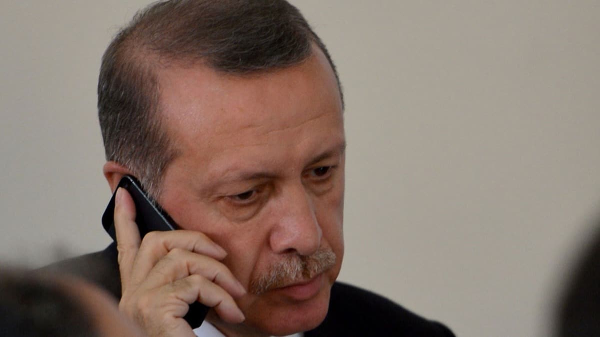Cumhurbakan Erdoan, Irak Babakan Mustafa el-Kazmi ile telefonda grt
