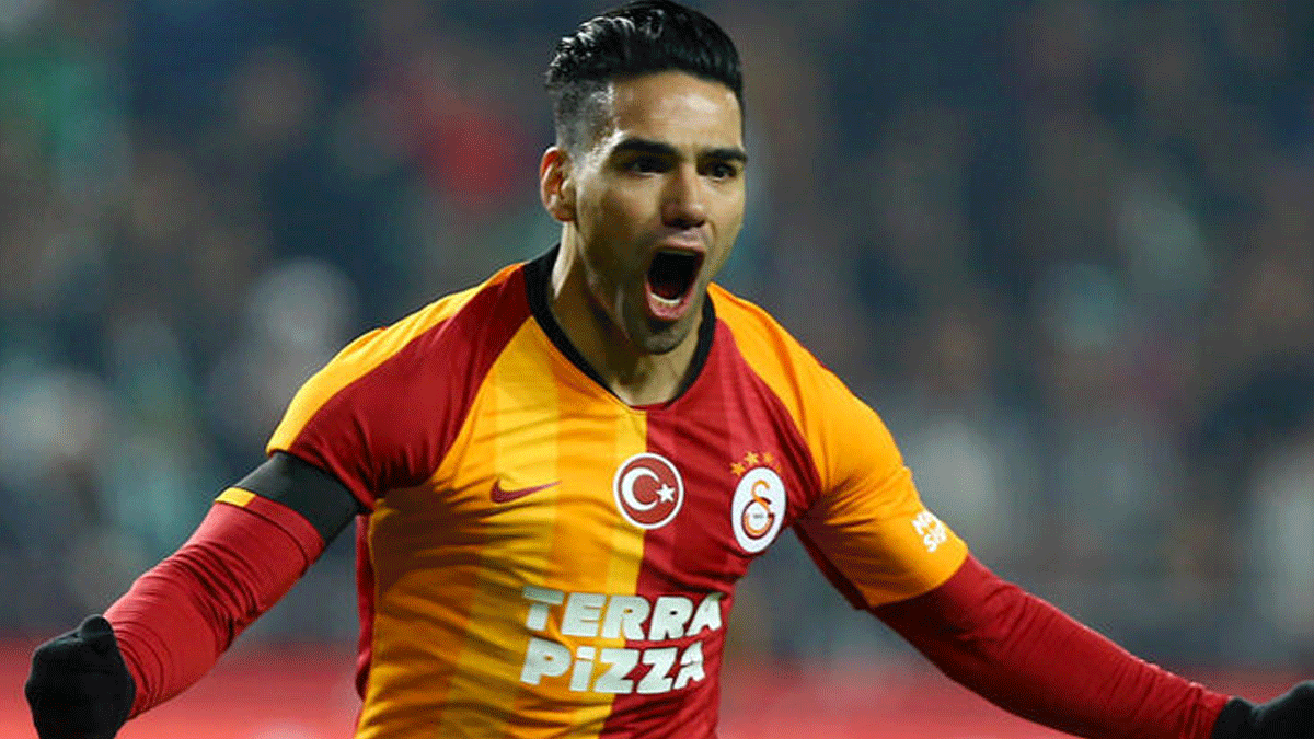 Galatasaray'da Falcao'nun yerine o  golc� geliyor