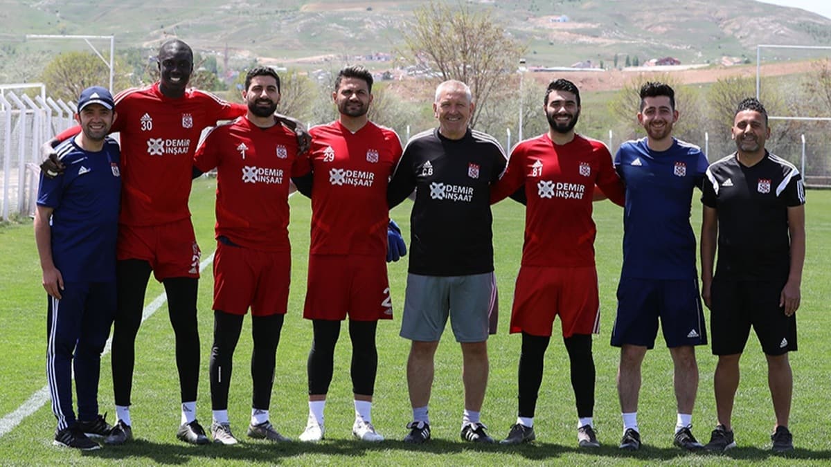 Sivasspor'un kalecilerine durmak yok