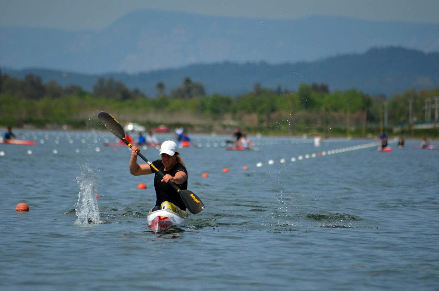 Milli kanocu Hilal Avc�'dan 19 May�s mesaj�