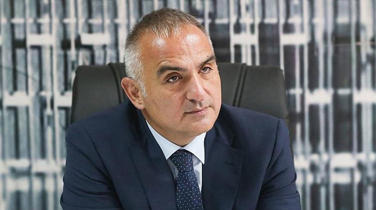 Oteller ne zaman a��lacak? Bakan Ersoy'dan �nemli a��klamalar