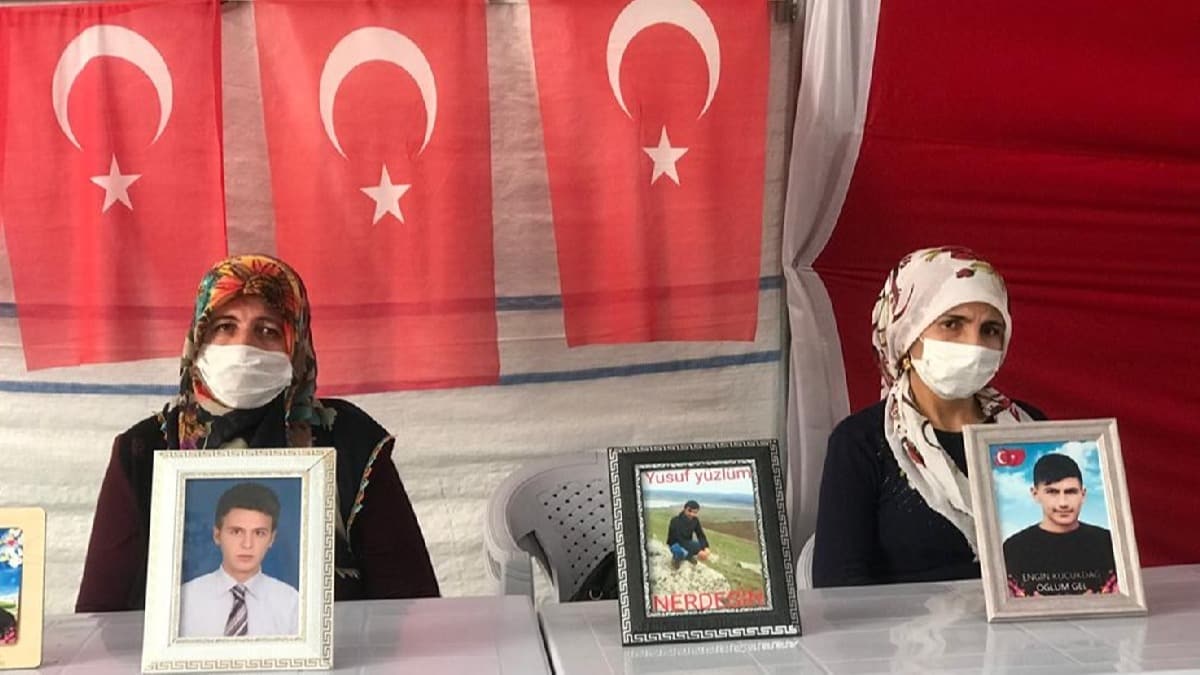 Diyarbakr annesi Kkda: Trkiye'ye sesleniyorum, Kadir Gecesi'nde ocuklarmza kavumamz iin dua etsinler