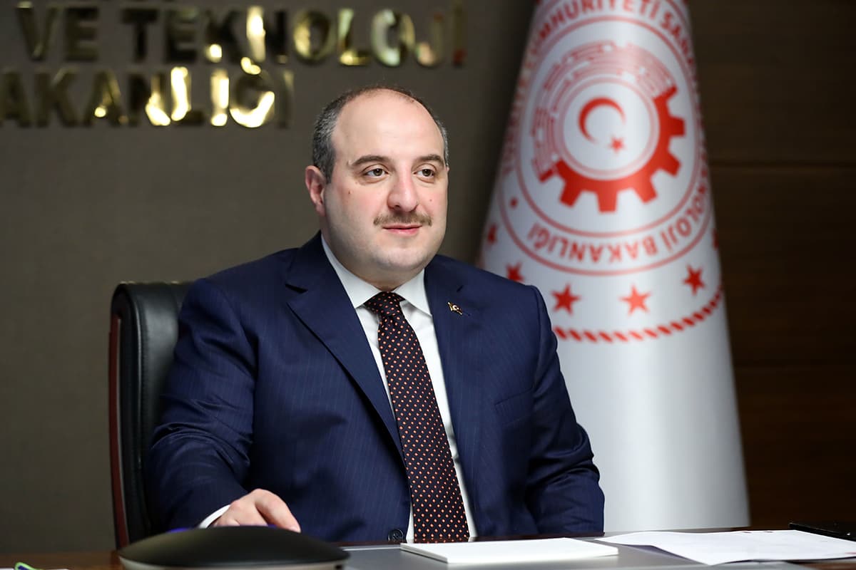 Bakan Varank a��klad�: Olumlu sinyaller geliyor