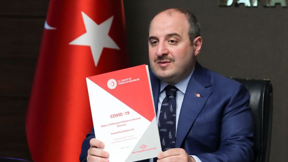 Bakan Varank, TSE'nin vir�s �nlem k�lavuzunu a��klad�