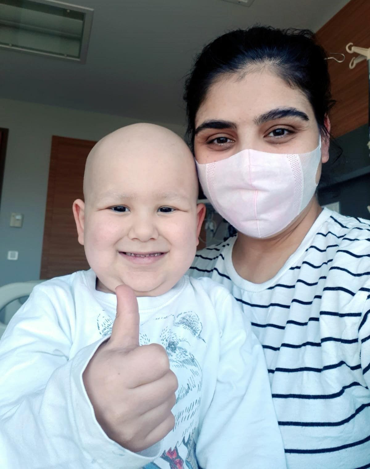 K�k h�cre nakli olan 3 ya��ndaki Kuzey'den ilk foto�raf geldi