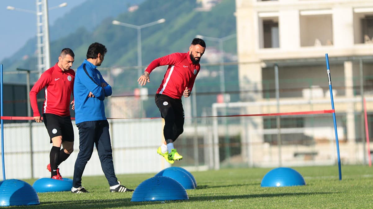 Rizespor'da S�per Lig mesaisi devam ediyor