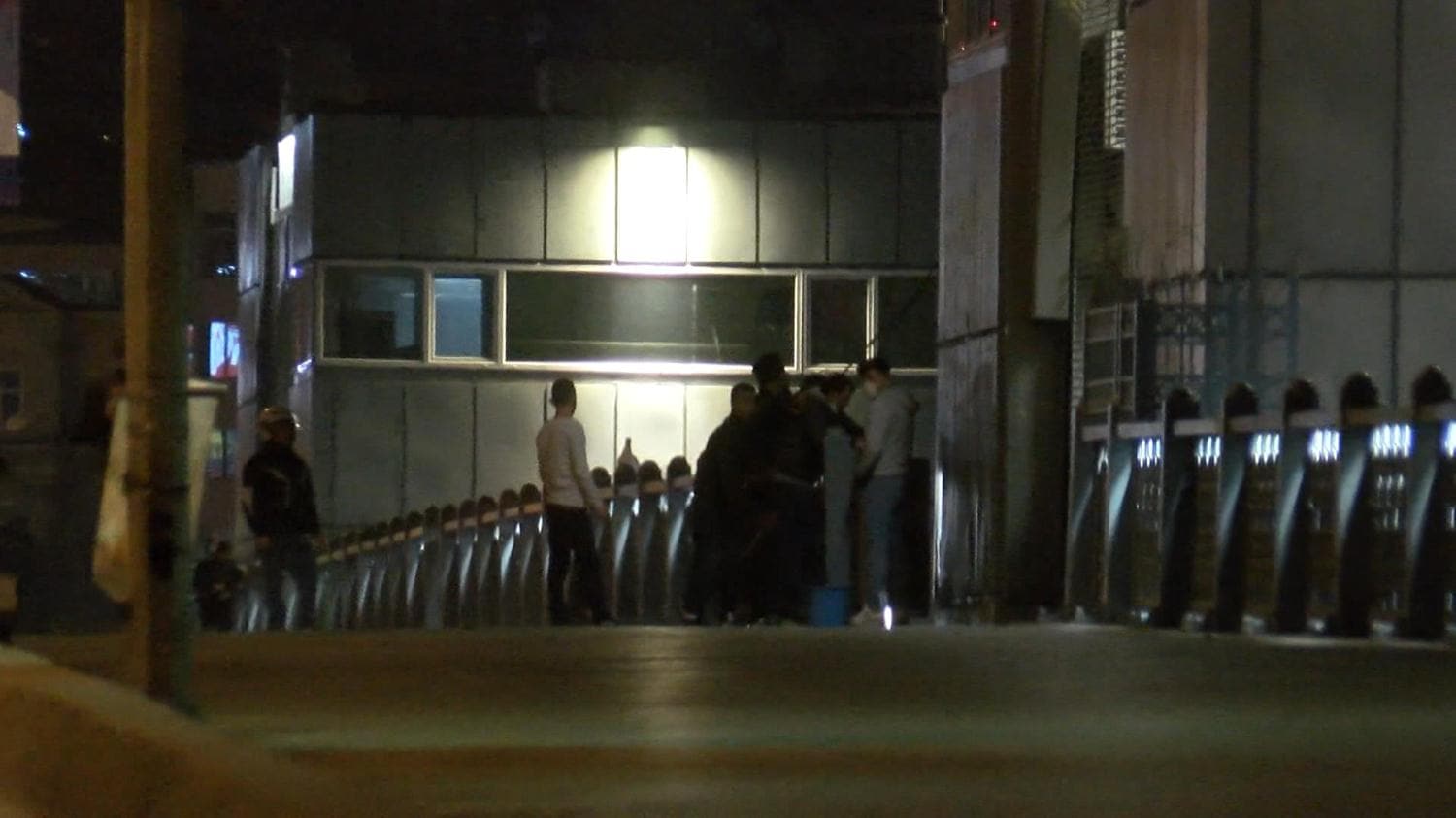 Galata K�pr�s�'nde �a�k�na �eviren g�r�nt�ler