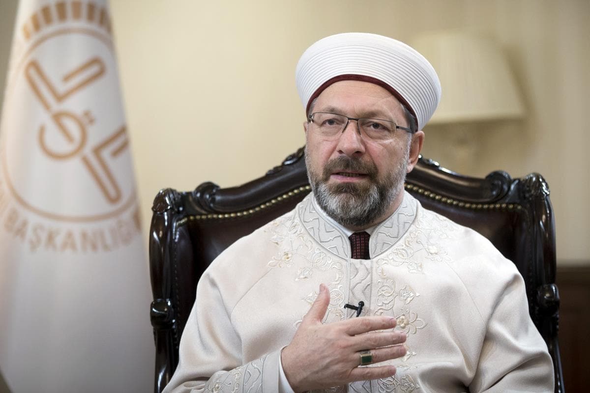 Diyanet ��leri Ba�kan� Erba�'tan 'bayram namaz�' a��klamas�