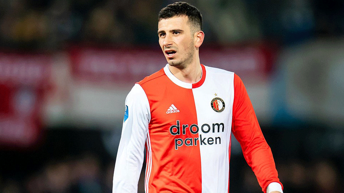 Feyenoord'dan O�uzhan �zyakup i�in resmi a��klama