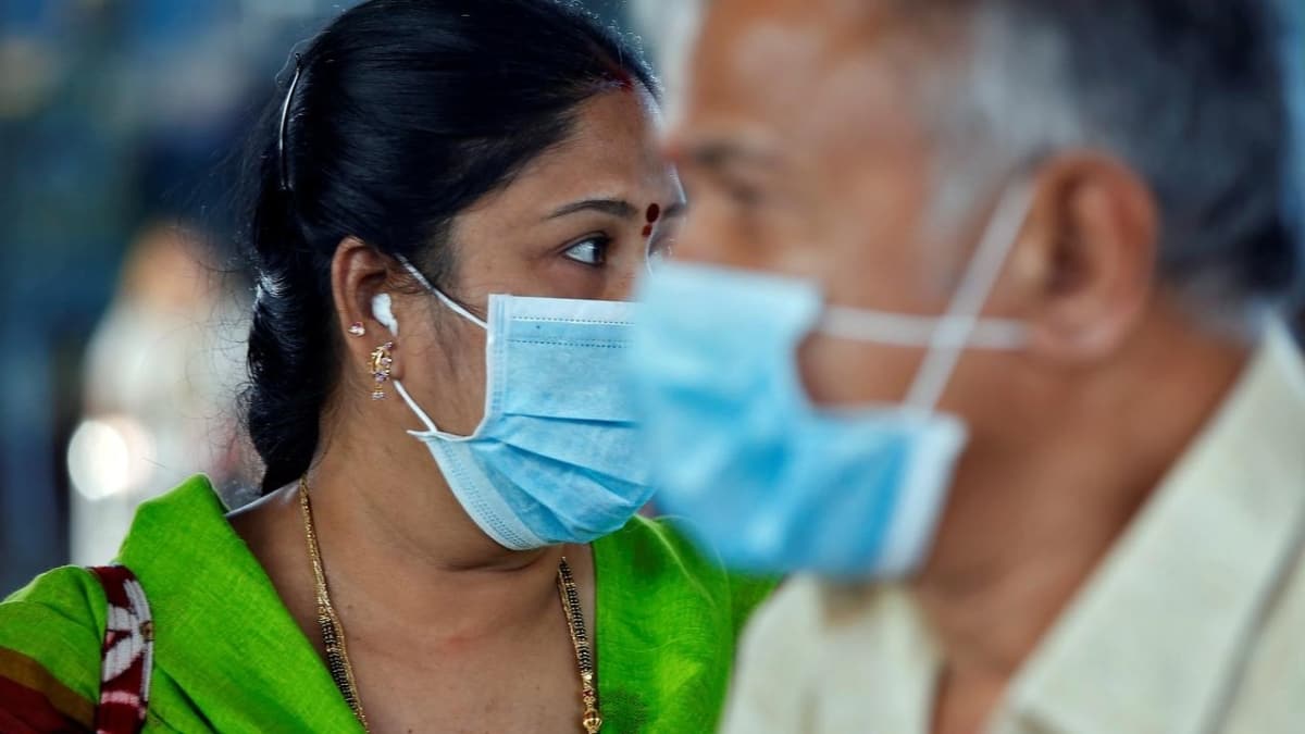 Hindistan'da koronavirs vaka says 125 bini geti 