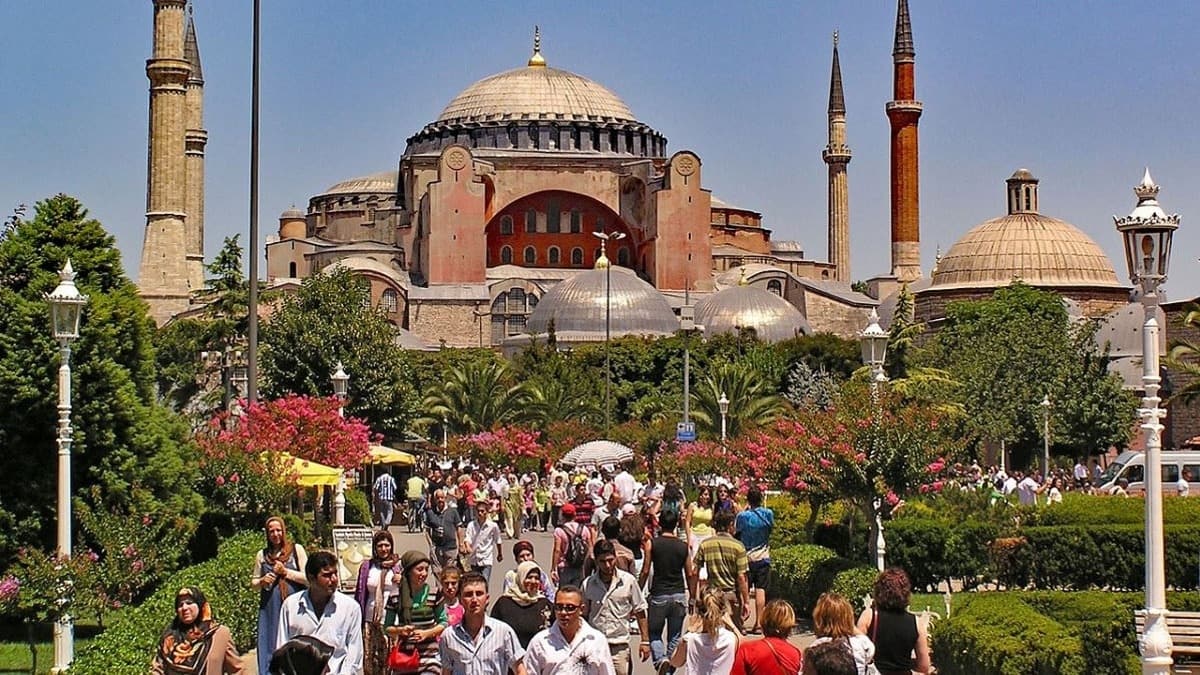Trkiye, dnya turizm gelirlerinde 2 basamak ykseldi