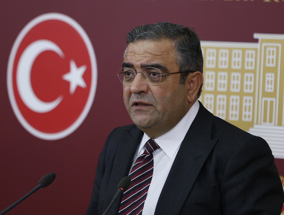 CHP'li Sezgin Tanr�kulu �a��rtmad�: AKINCI T�HA rahats�z etti