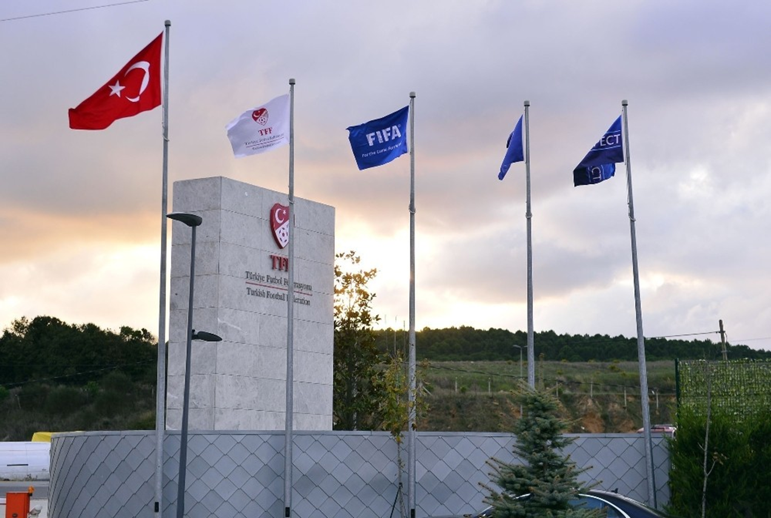 TFF'den kritik toplant�