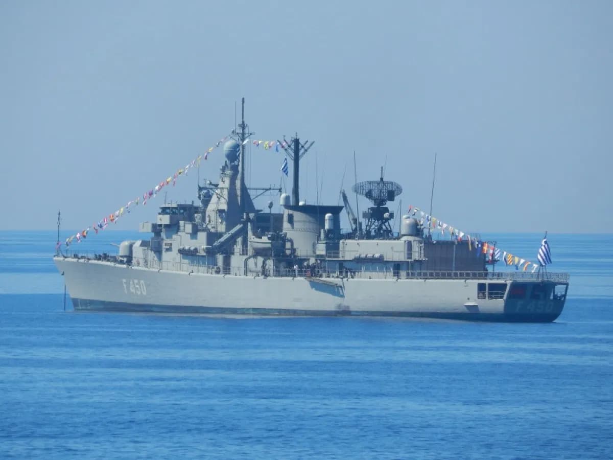 Yunanistan'a k�t� haber: Geri d�nmek zorunda kald�