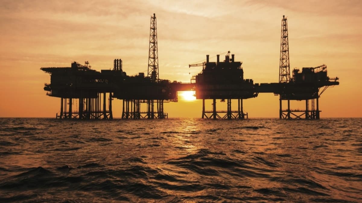 Libya'da petrol retimi kesintisi kaynakl zarar 5 milyar dolara ulat 