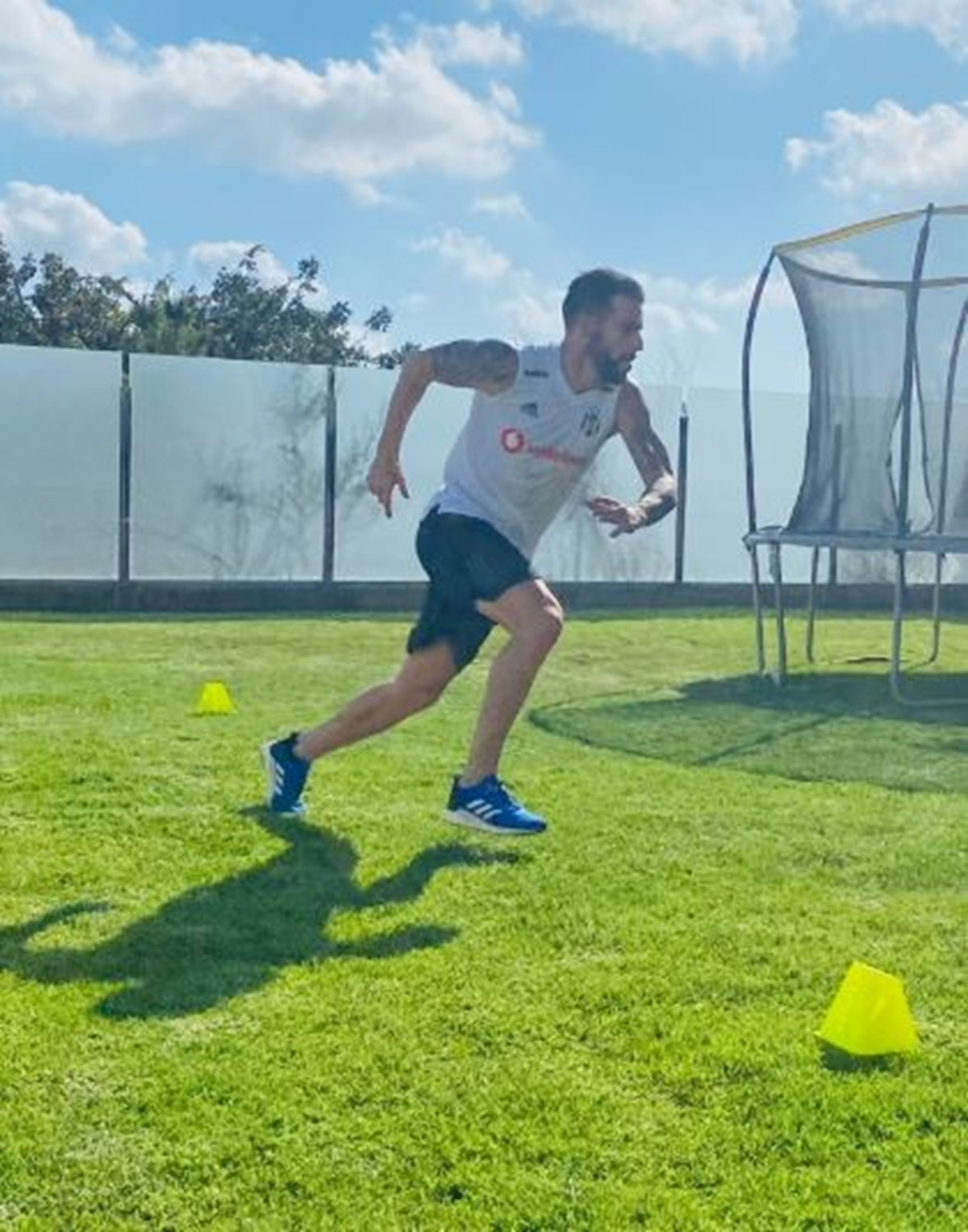 Negredo Be�ikta�'tan vazge�miyor