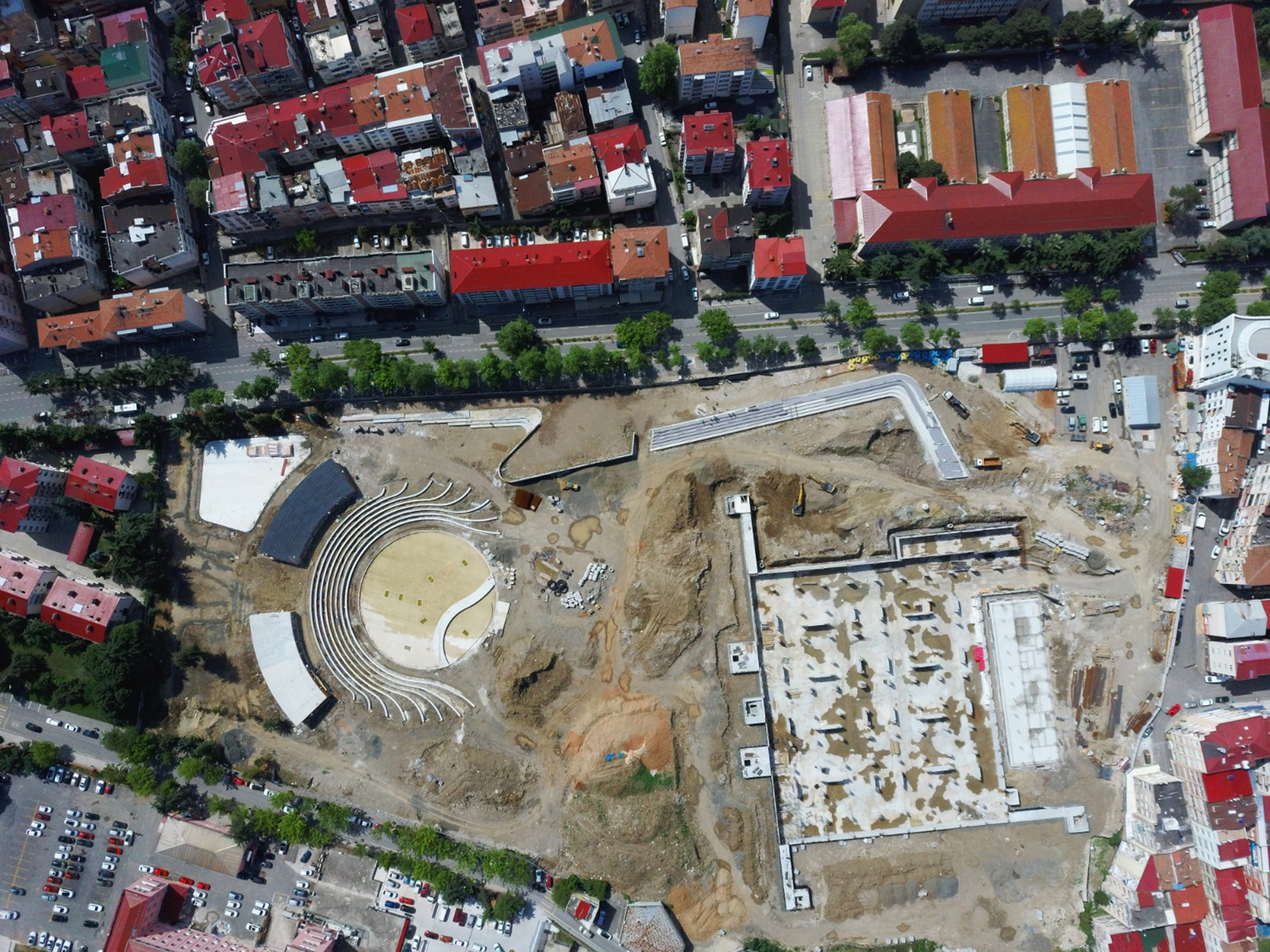 Trabzon'da yap�m� s�ren Millet Bah�esi eyl�l ay�nda a��lacak
