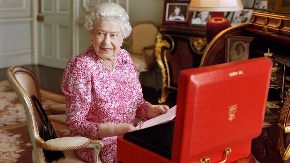 Avustralya mahkemesinden kritik karar: Kralie Elizabeth'in gizli saray mektuplar kamuya alacak
