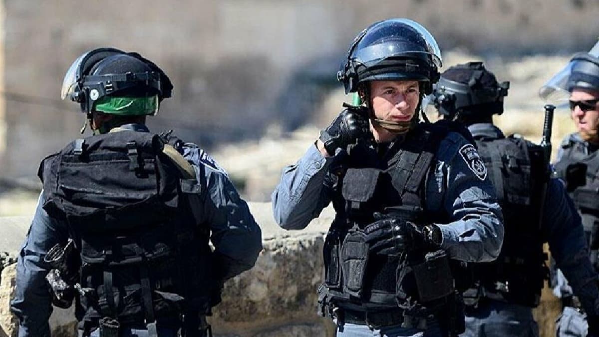 Kontrol noktalarnda Filistinlilerin paralarn gasbeden srail polisine 2 yl hapis cezas