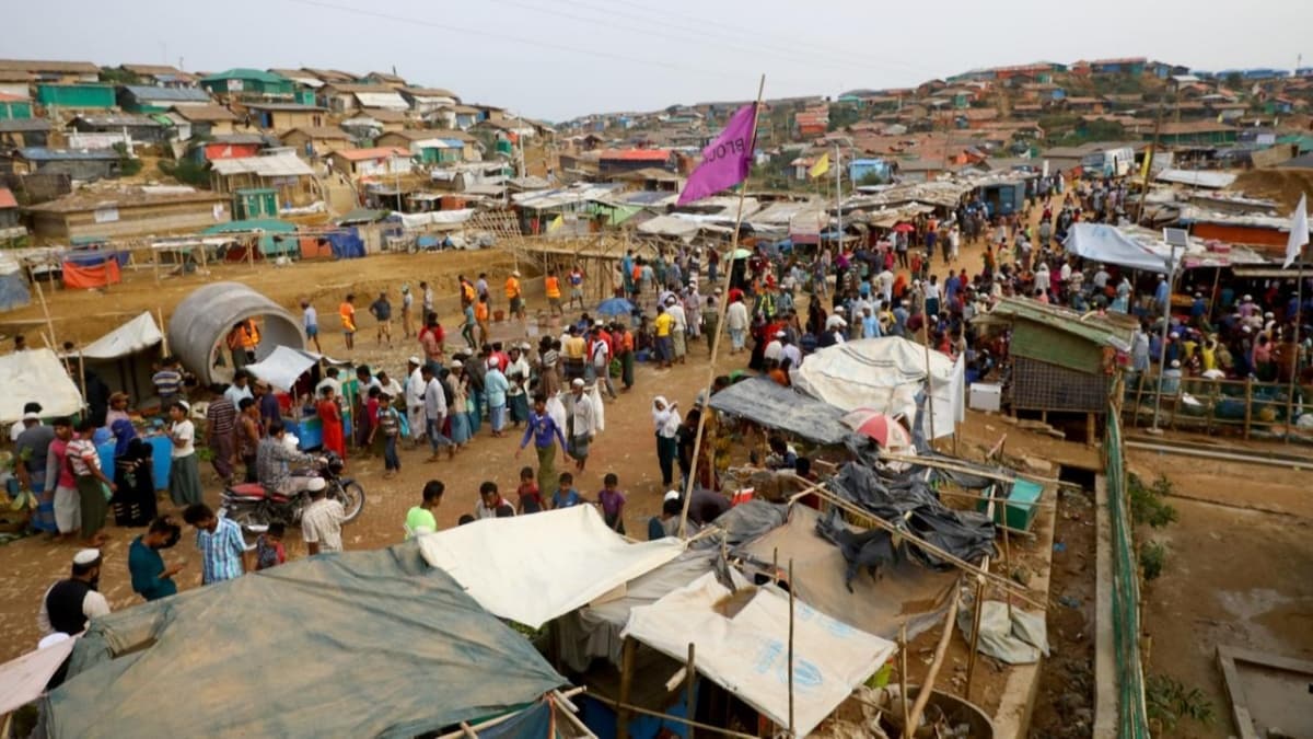 Banglade'teki Arakanl Mslmanlarn kampnda Kovid-19'dan ilk lm gerekleti 