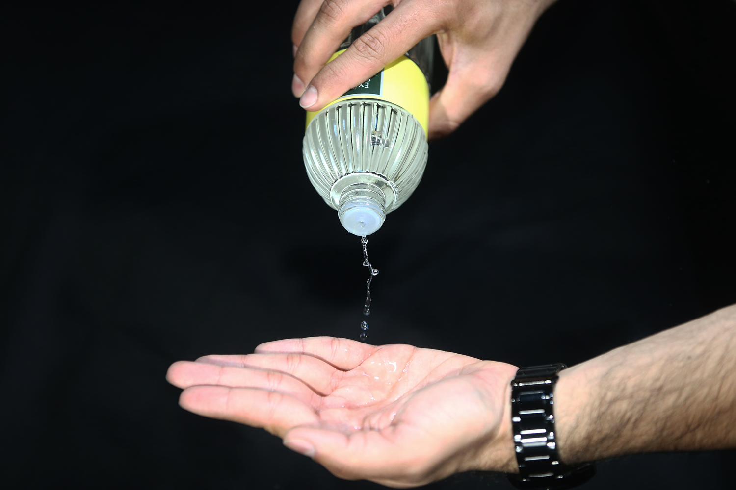 Uzmanlardan uyar�: Kolonya ve dezenfektan kullan�m�nda �l��y� ka��rmay�n