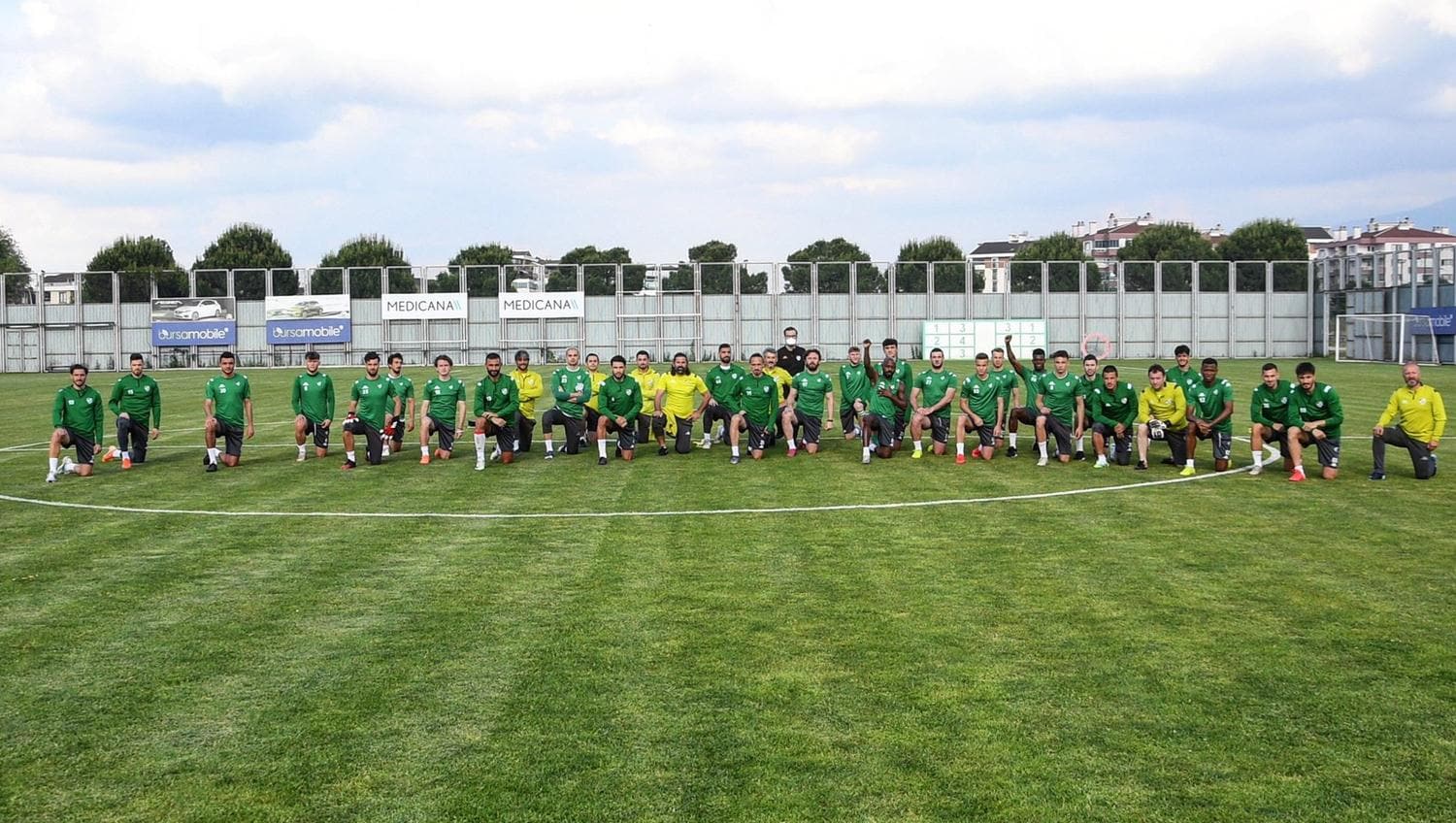 Bursaspor'dan George Floyd mesaj�