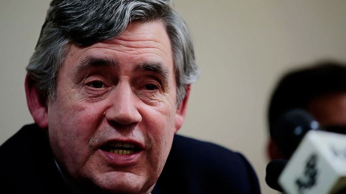 Eski �ngiltere Ba�bakan� Gordon Brown'dan T�rk halk�na 't�bbi yard�m' te�ekk�r�