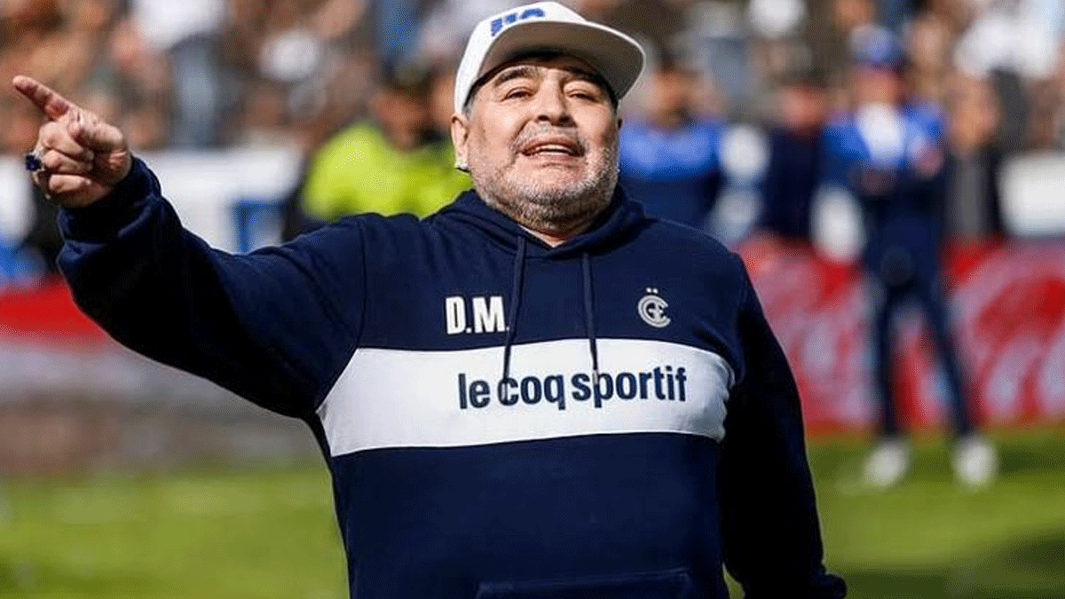 Maradona 1 y�l daha Gimnasia'da