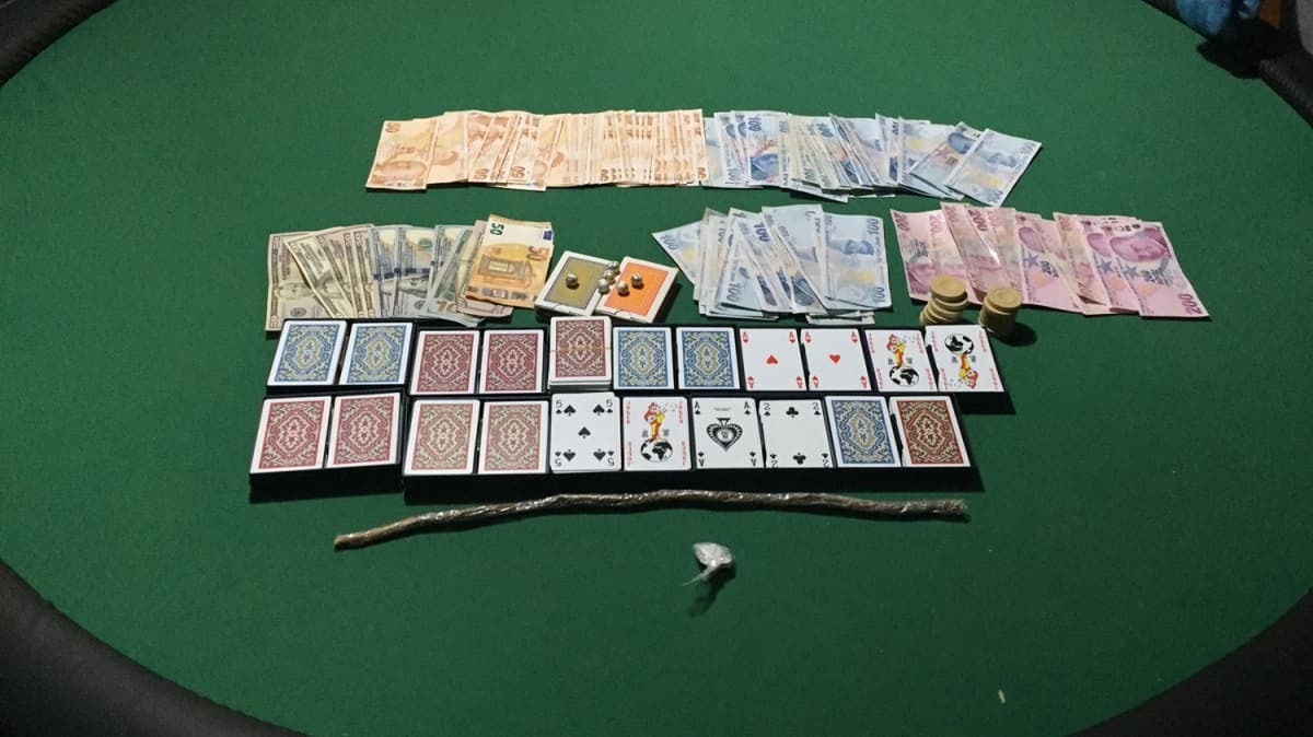 Mula'da lks villada kumar oynayan 23 kiiye 28 bin 175 lira ceza 