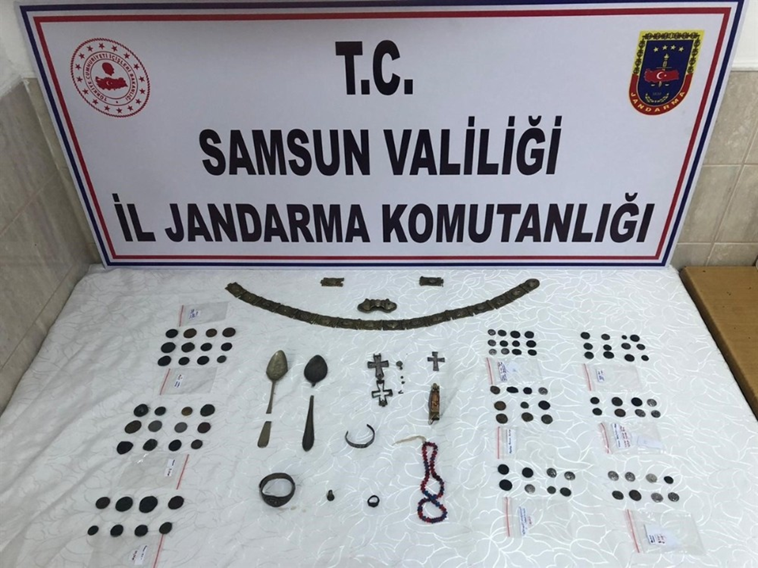 Ara�tan �tarih' ��kt�, 3 ki�i g�zalt�na al�nd�