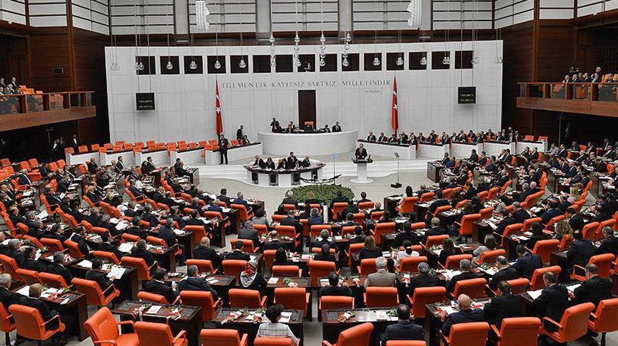 CHP ve HDP'li 3 ismin milletvekillii drld