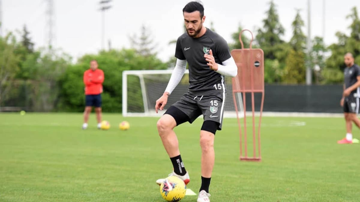 Galatasaray ve Beikta Ouz Ylmaz iin kapyor