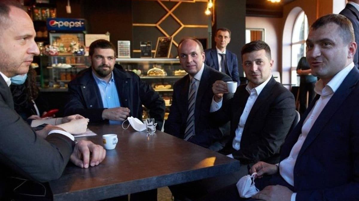 Karantina kuraln ihlal eden Ukrayna Devlet Bakan Zelenskiy: hlal sz konusuysa cezasn demeye hazrm