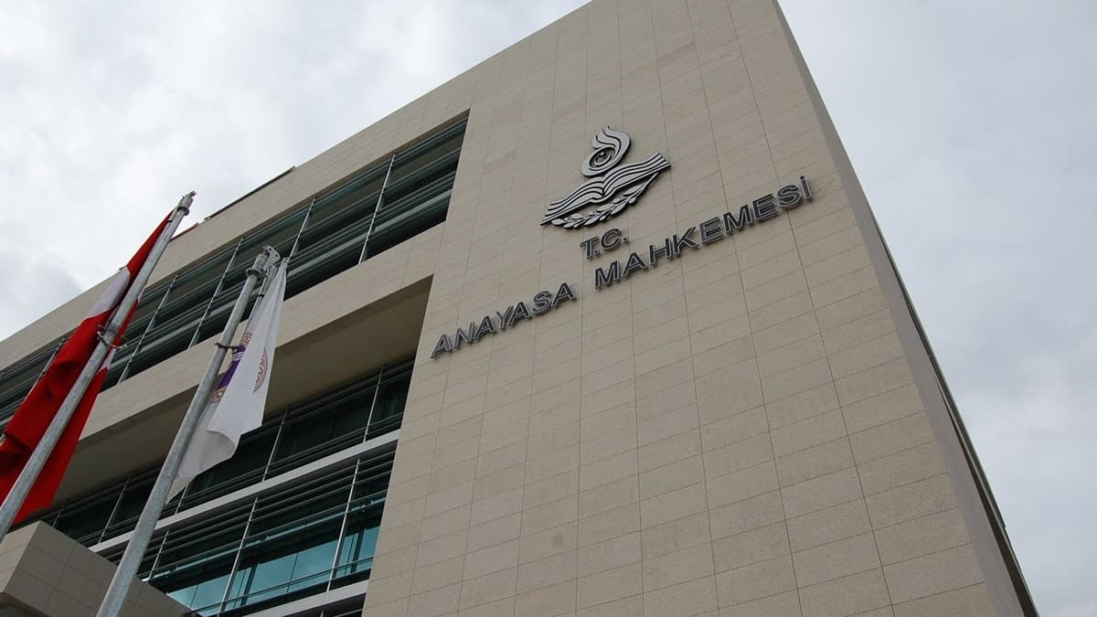AYM, CHP'nin parti kesin hesab teslimi sresinin uzatlmas talebini reddetti 