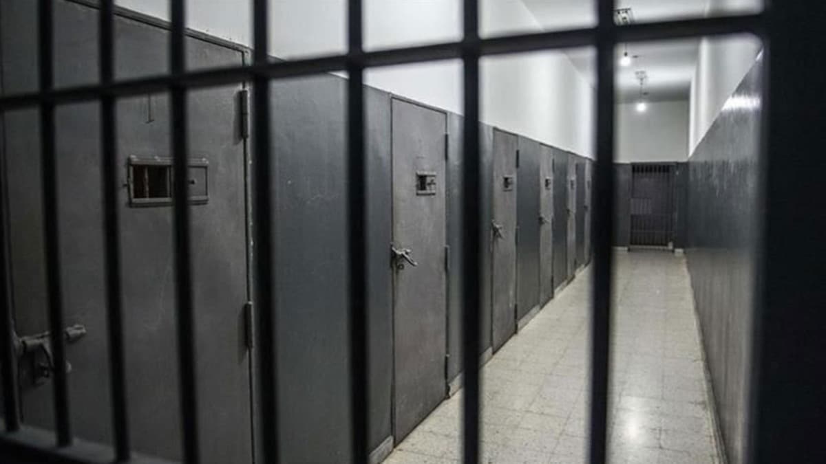 BAE'de cezalar biten insan haklar aktivistleri tahliye edilmiyor