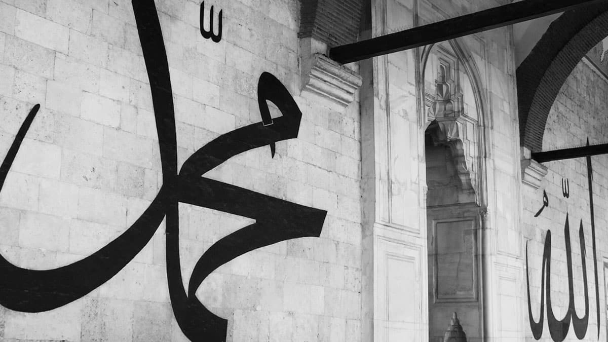 Peygamberimizin s�zlerinden Hadisli Cuma g�n� mesajlar�